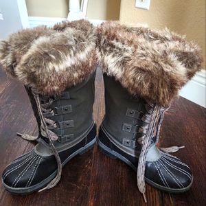 Women's Gray London Fog Winter Snow Boots Size 8